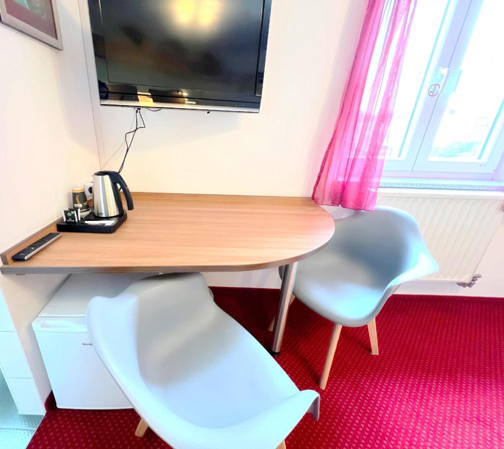 Bnb Fliegerhaeusle Hagnau 24H Self Check In ภายนอก รูปภาพ